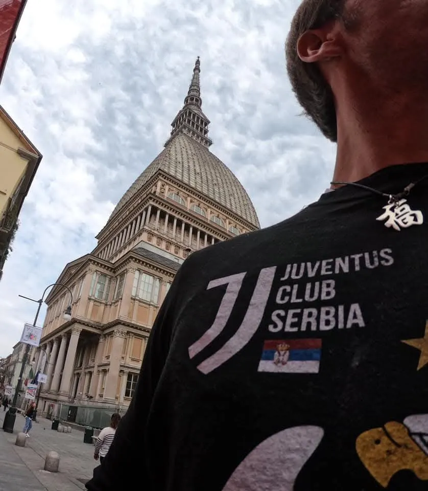 Mole Antonelliana, Torino - majica Juventus Club Serbia