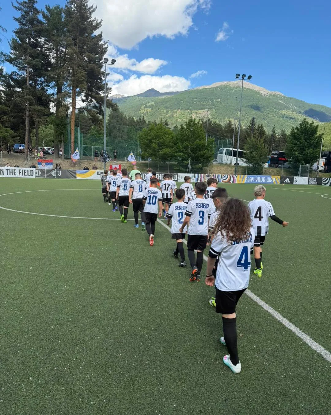 Polaznici Juventus Academy Serbia izlaze na teren